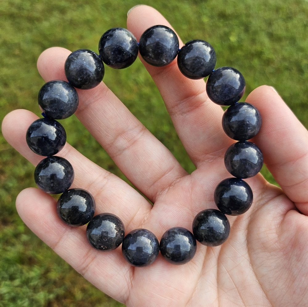 iolite bracelet 13mm